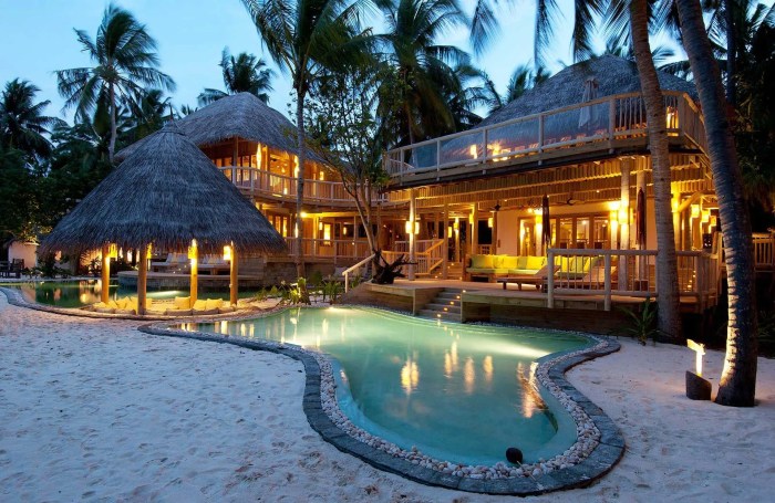 Eco friendly hotels resorts resort lodge chaa creek ecolodges magazine green never check look back place