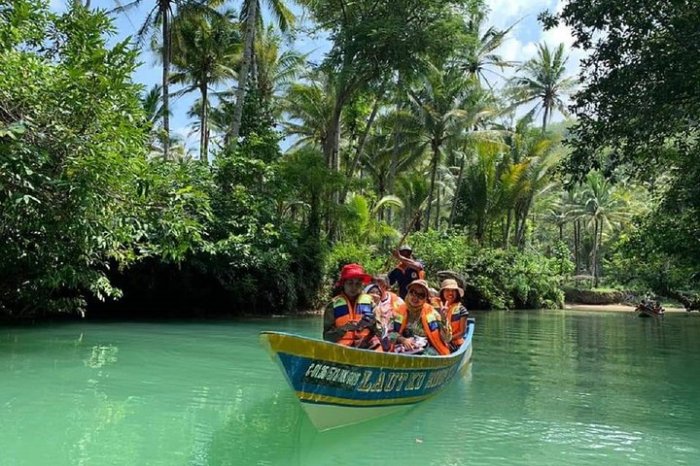 Top 10 Must-See Attractions in Pacitan, East Java