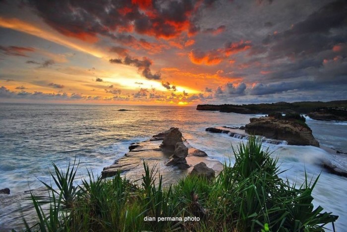 The Best Places to Watch the Sunset in Pacitan