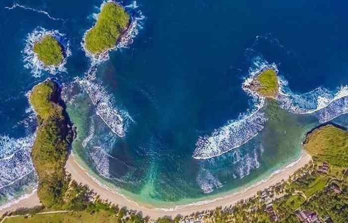 Pacitan penginapan karung watu pantai pedesaan batu nuansa tawarkan khas