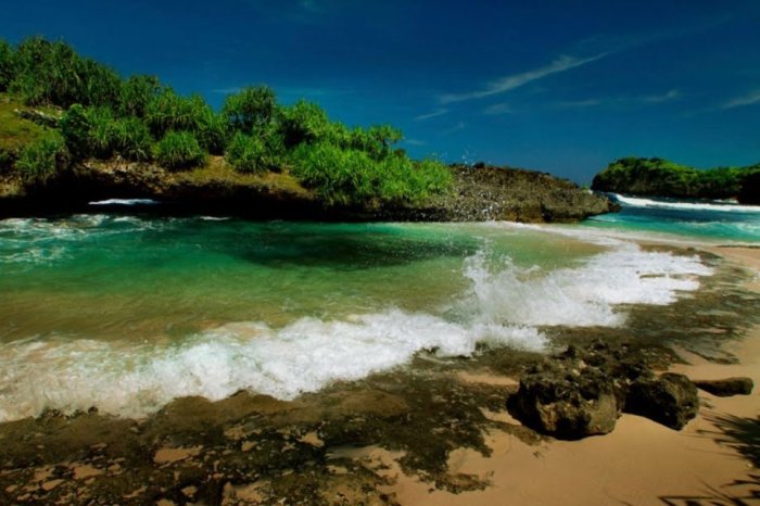 Top 5 Reasons to Visit Pacitan, the Paradise of East Java