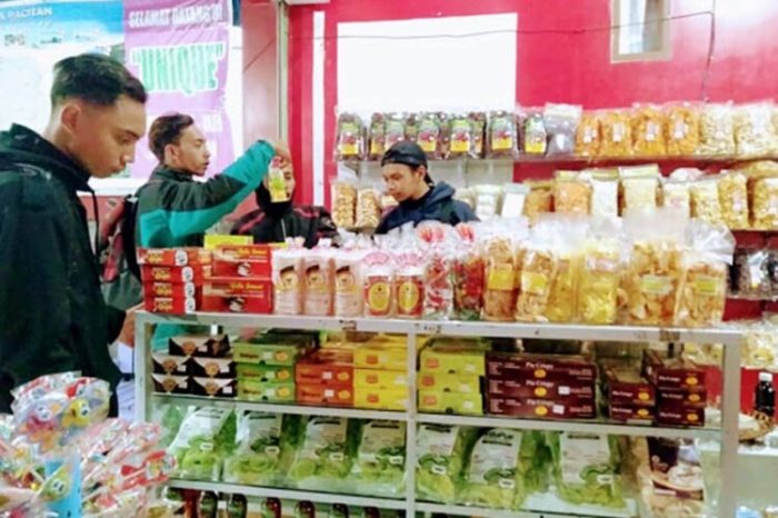 The Best Local Markets and Shops in Pacitan