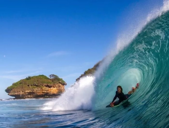 Watu karung java beach pacitan east