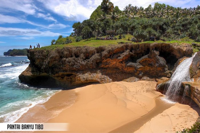Exploring the Myths and Legends of Pacitan’s Beaches