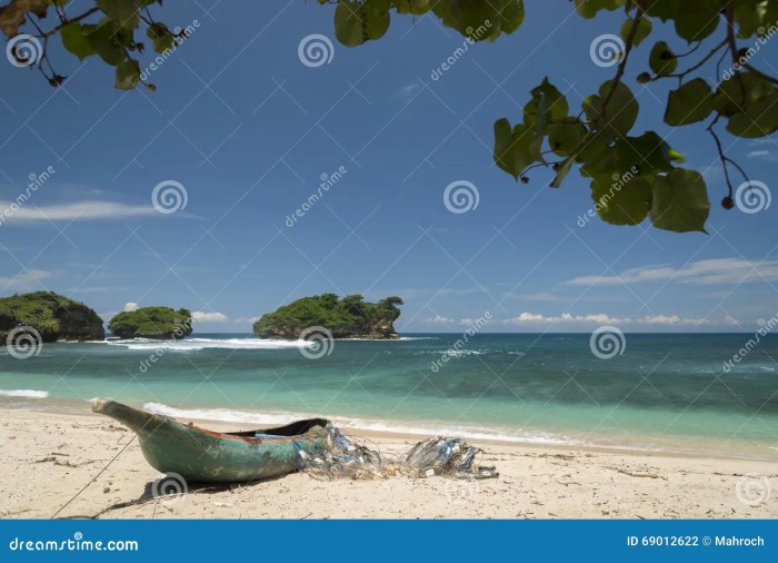 A Day in the Life of a Local Fisherman at Watu Karung